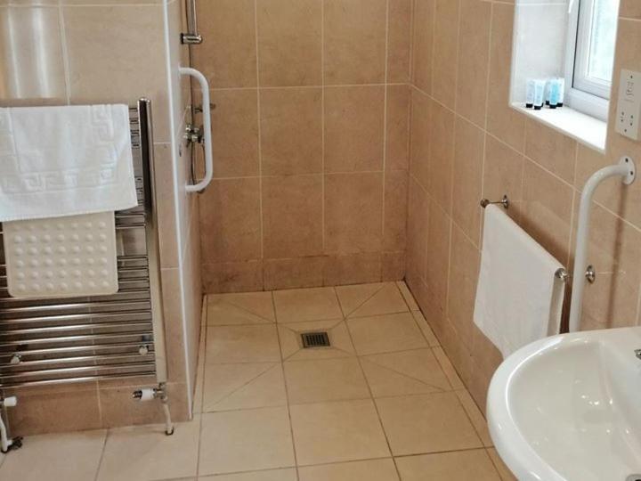 Hotel The Flying Fish Stables Ilminster Zimmer foto